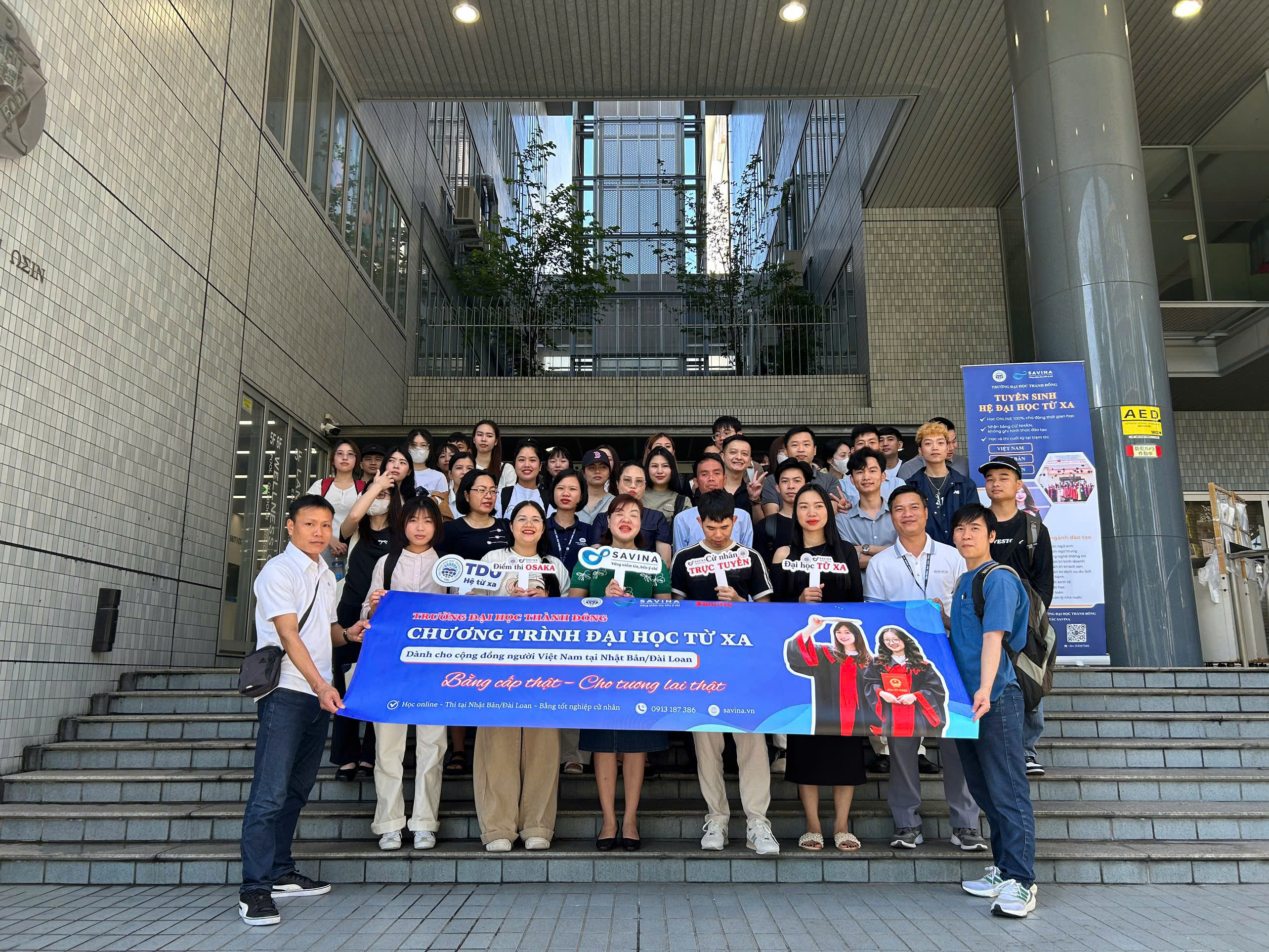 Tổ chức thi tại nước ngoài